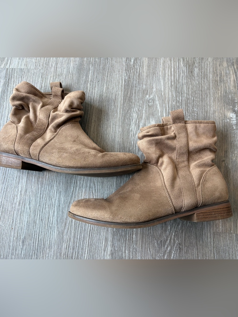Sonoma Ladies 8.5 Faux Suede Ankle Boots